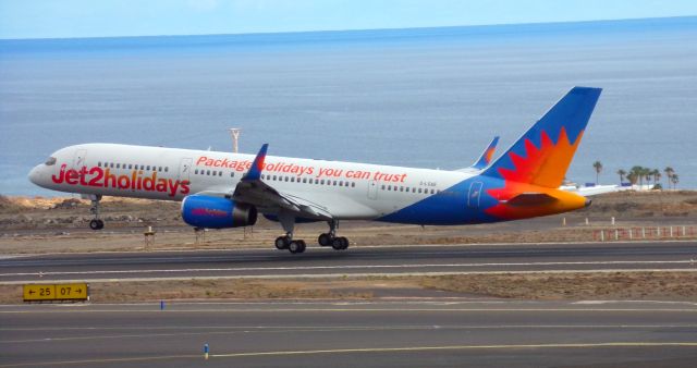 Boeing 757-200 (G-LSAE)