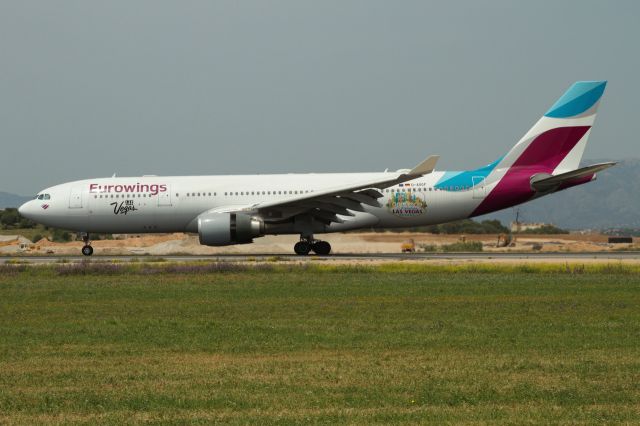 Airbus A330-200 (D-AXGF) - D-AXGF 2018-04-22 LEPA A332