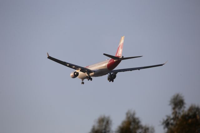 Airbus A330-200 (EC-MLB)
