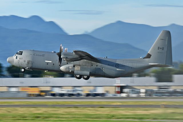 Lockheed C-130 Hercules (13-0617)