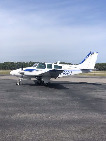 Beechcraft 55 Baron (N769RJ)