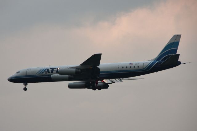 McDonnell Douglas DC-8-60 (N41CX)