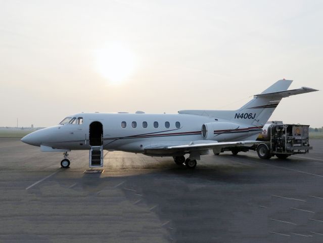 Hawker 800 (N406J)