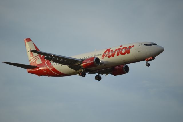 BOEING 737-400 (YV-3012)