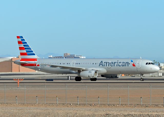 Airbus A321 (N583UW)