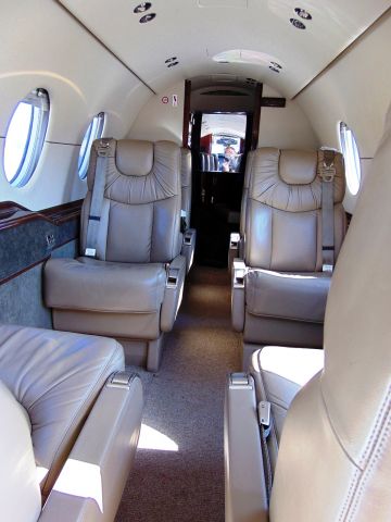 Beechcraft Beechjet (N333EA) - Interior photo of Executive Air Services Raytheon 400A N333EA looking aft from Cockpit, Aircraft was on the Ramp at Grand Strand Airport (KCRE) in North Myrtle Beach, SC on 10/13/2015. Nice and clean Interior, many Thanks to Captain Paul Scott for allowing an Aircraft Tour.