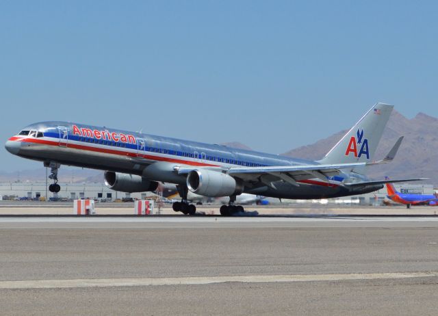 Boeing 757-200 (N601AN)