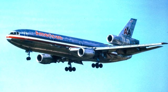 McDonnell Douglas DC-10 (N111AA) - 1973