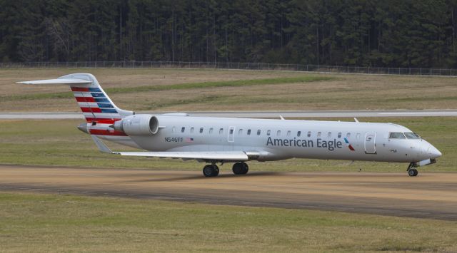 Canadair Regional Jet CRJ-700 (N546FF)