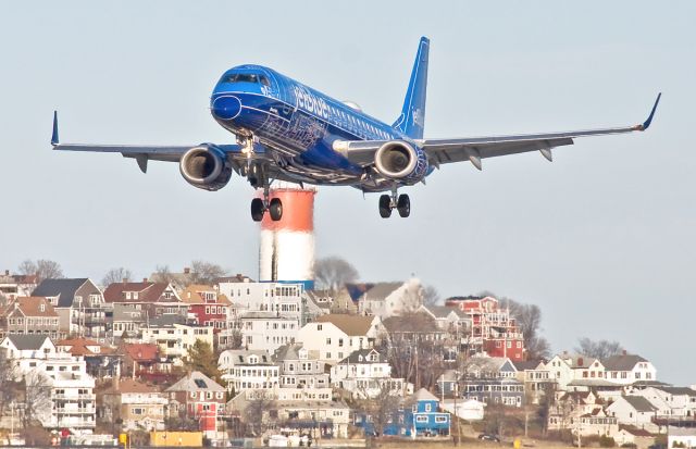 Embraer ERJ-190 (N304JB) - JetBlue E190 Blueprint special livery RWY27 approach