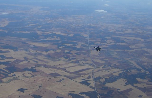 — — - Military Visitor to gas balloon in Spain