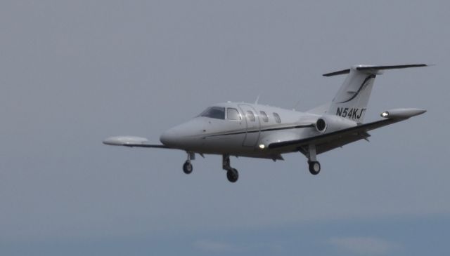 Eclipse 500 (N54KJ) - On final is this 2007 Eclipse 500 in the Winter of 2020.