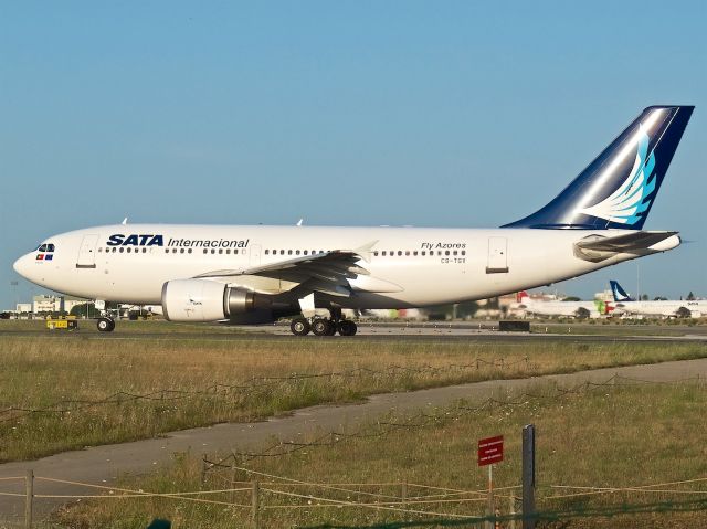 Airbus A310 (CS-TGV)