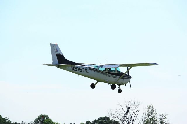 Cessna Skyhawk (N5157K)