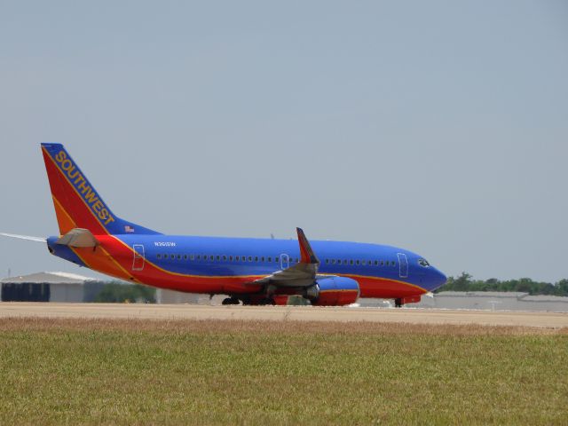 Boeing 737-700 (N361SW)