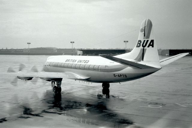 VICKERS Viscount (G-APTD) - 1966 at Düsseldorf (EDDL)