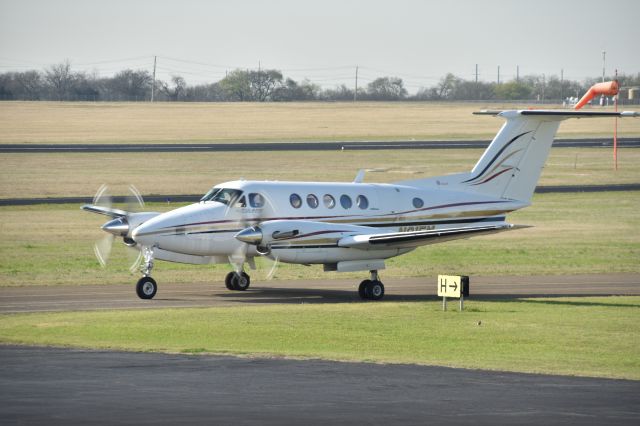 Beechcraft King Air 90 (N31FM)