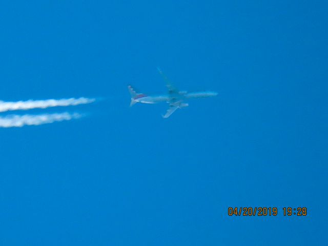 Boeing 737-800 (N945NN)