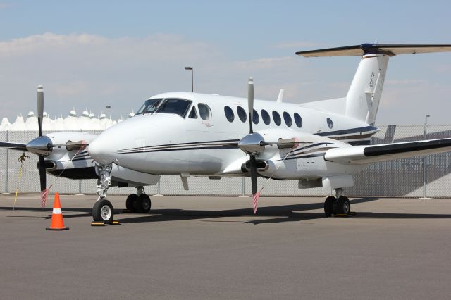 Beechcraft Super King Air 300 (N479WB)