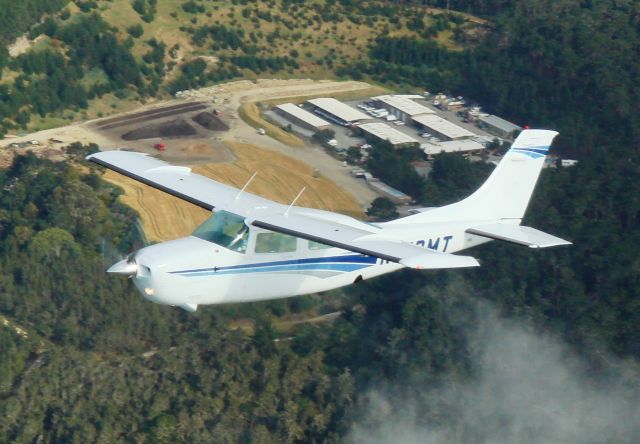 Cessna Centurion (N210MT) - 1981 T210N