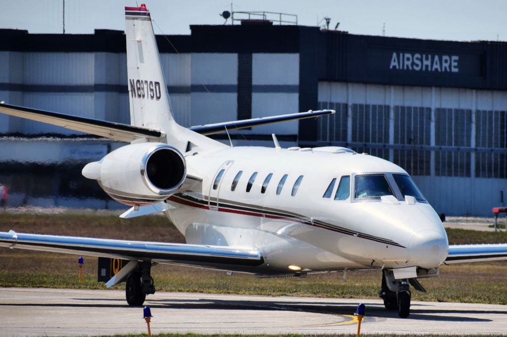 Cessna Citation Excel/XLS (N697SD) - 2001 Cessna Citation Excel (C560XL) arriving into the FBO ramp at the Buffalo Niagara International Airport