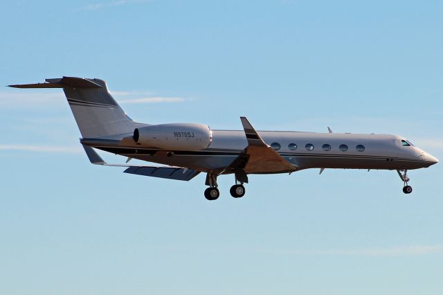 Gulfstream Aerospace Gulfstream V (N970SJ) - N970SJ in new paint 