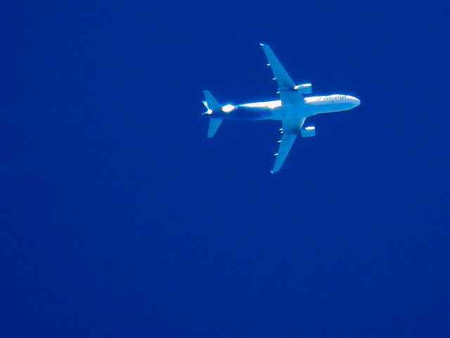 Airbus A320 (N625VA)