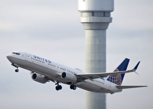 Boeing 737-900 (N81449)