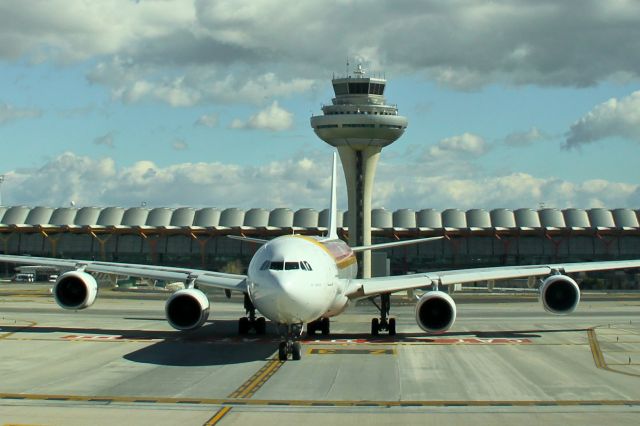 Airbus A340-600 (EC-JPU)