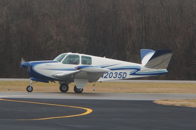 Beechcraft 35 Bonanza (N2035D)