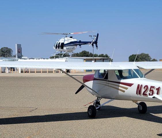 Bell 407 (N407JH)