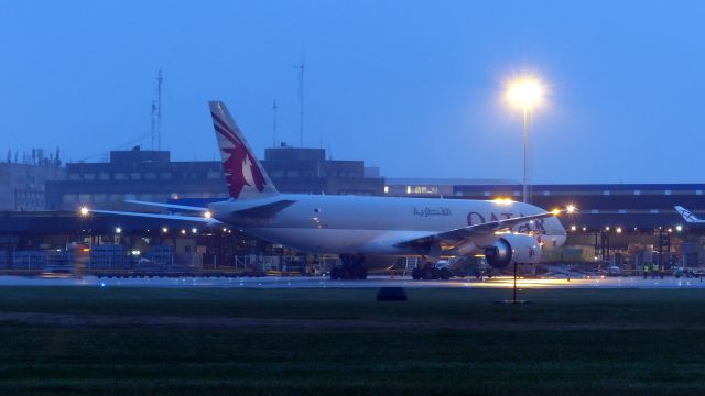 Boeing 777-200 (A7-BFG)