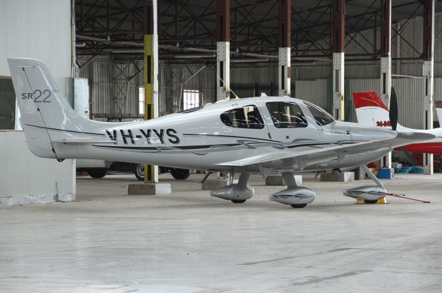 Cirrus SR-22 (VH-YYS)