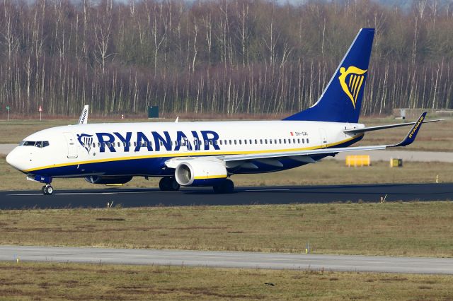 Boeing 737-800 (9H-QAI)