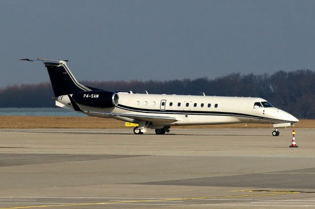 Embraer Legacy 600/650 (P4-SAM)