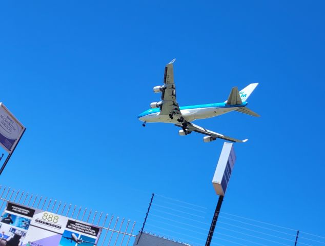 Boeing 747-200 (PH-CKA) - On approach to OR Tambo International