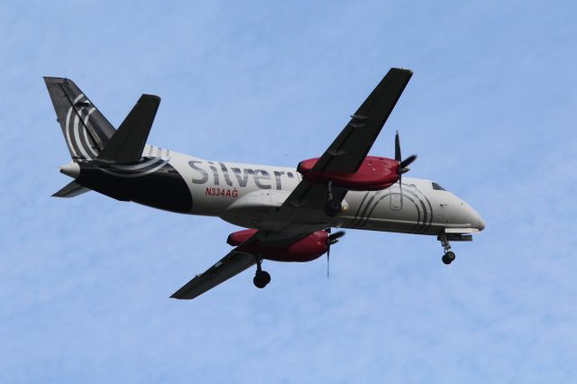 Saab 340 (N334AG) - Silver Airways (3M) N334AG S340B [cn340B-434]br /Orlando (MCO). Silver Airways flight 3M99 on final approach to runway 18R from Pensacola (PNS).  br /Taken from Sth Conway Road, Nth of MCO Airport on the approach to Runway 18Rbr /2017 10 22  a rel=nofollow href=http://alphayankee.smugmug.com/Airlines-and-Airliners-Portfolio/Airlines/AmericasAirlines/Silver-Airways-3Mhttps://alphayankee.smugmug.com/Airlines-and-Airliners-Portfolio/Airlines/AmericasAirlines/Silver-Airways-3M/a