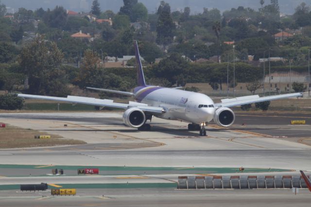 BOEING 777-300ER (HS-TKM)