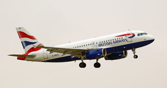 Airbus A319 (G-DBCD)