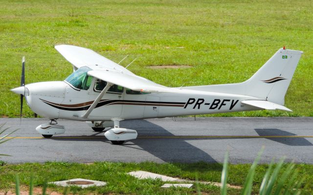 Cessna Skyhawk (PR-BFV)