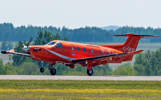 Pilatus PC-12 (C-GRXD) - Takeoff Roll