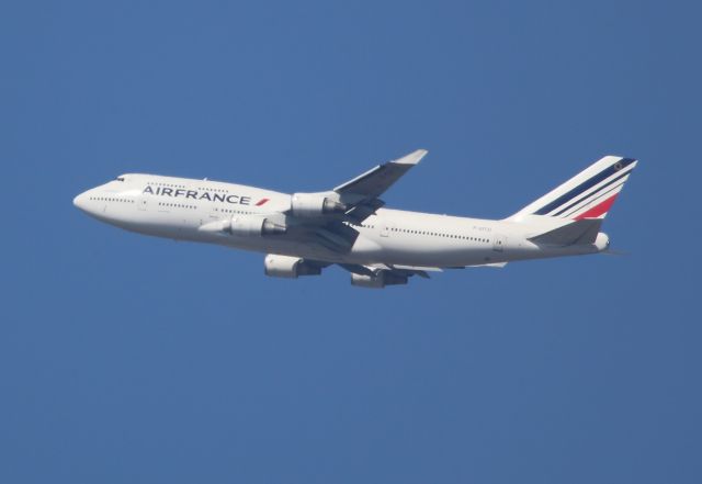 Boeing 747-400 (F-GITD) - déco de Paris Charles de Gaulle prise du bourget le 5-04-2014