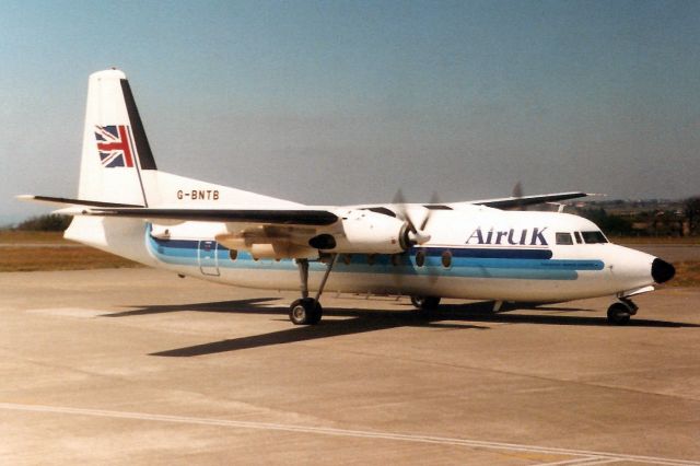 FAIRCHILD HILLER FH-227 (G-BNTB) - Taxiing to depart rwy 26 on 15-Jul-89.br /br /With Air UK from Apr-88 to Oct-90 when it became OY-CCR then D-AISY for WDL.br /Registration cancelled 13-Nov-08. Broken up at EDDK.