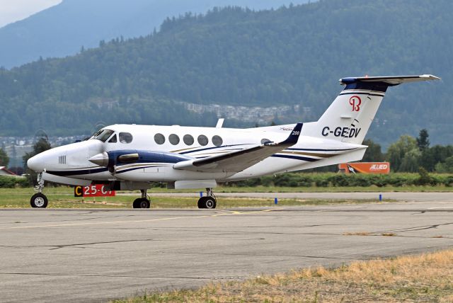 Beechcraft Super King Air 200 (C-GEDV)