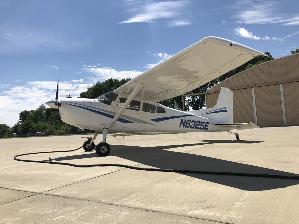 Cessna Skywagon (N6325E)