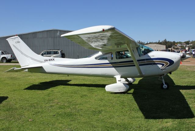 Cessna Skylane (VH-WKK)