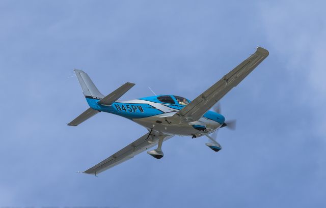 Cirrus SR-22 (N45PW)