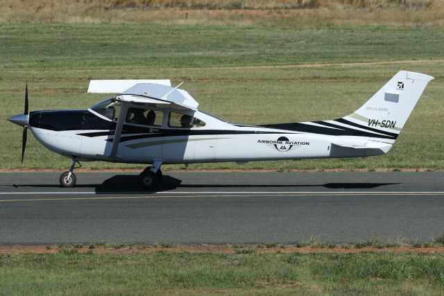 Cessna Skylane (VH-SDN)