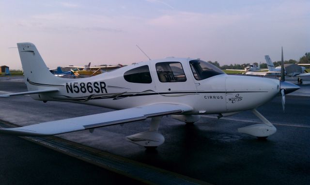 Cirrus SR-22 (N586SR) - Morning at Leesburg