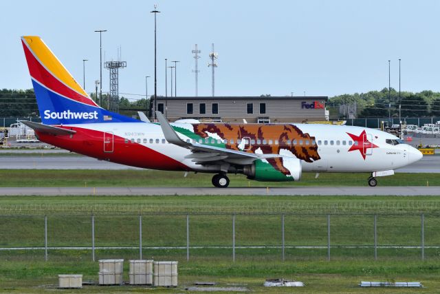 Boeing 737-700 (N943WN) - 07-18-21